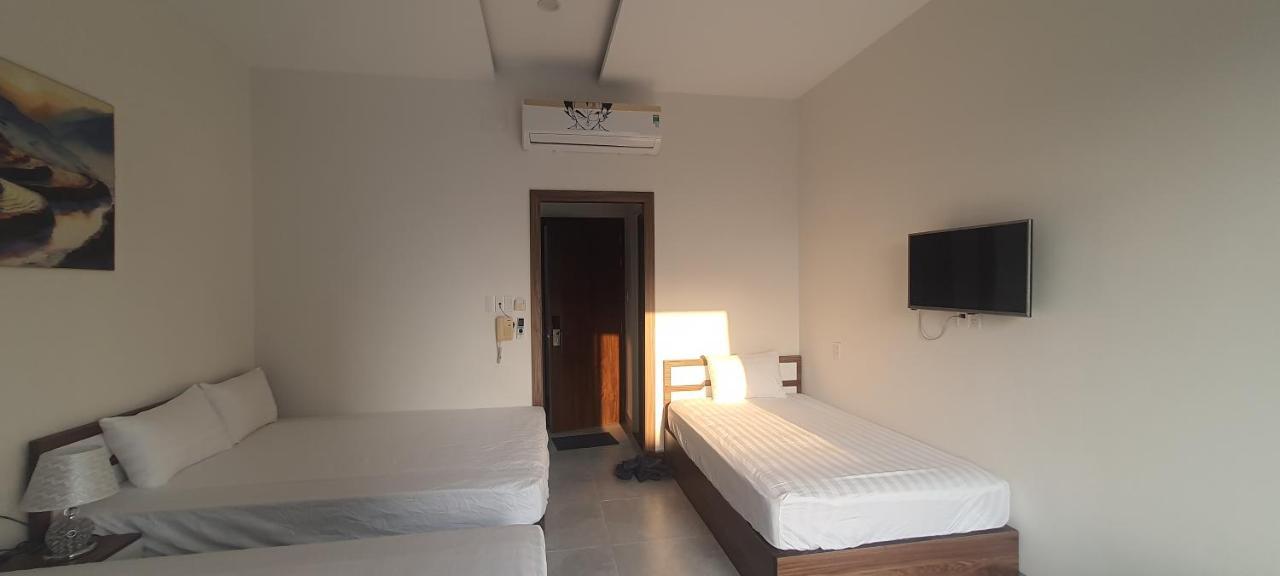 Karola Hotel Дананг Екстериор снимка