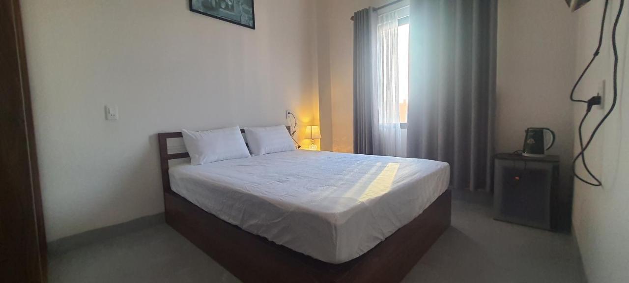 Karola Hotel Дананг Екстериор снимка